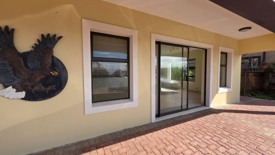 4 Bedroom Property for Sale in Island View Western Cape